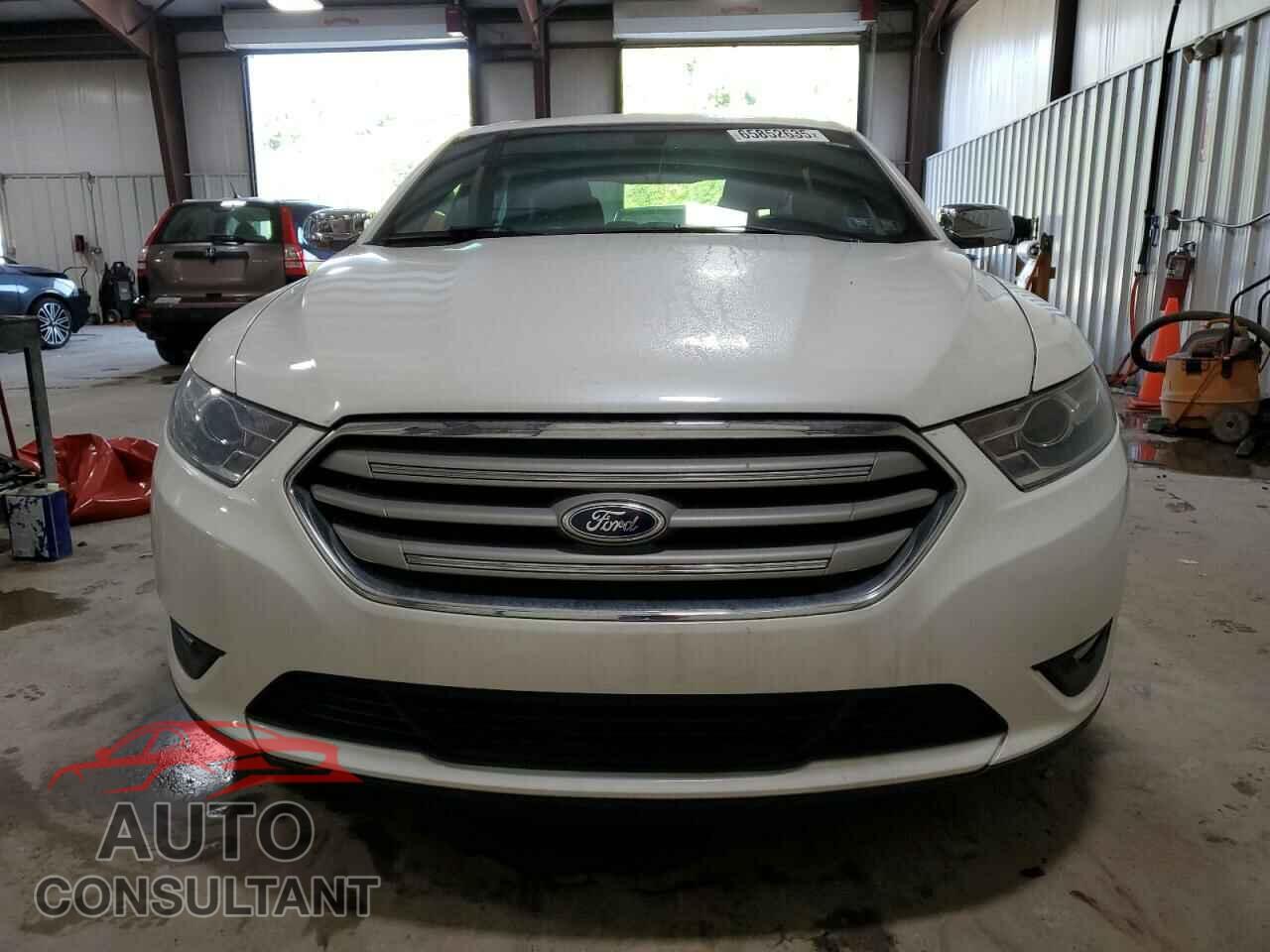 FORD TAURUS 2013 - 1FAHP2E80DG180270