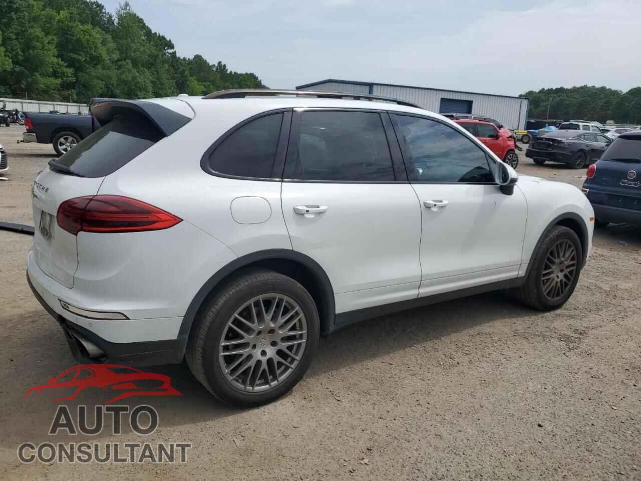 PORSCHE CAYENNE 2016 - WP1AA2A23GKA37215