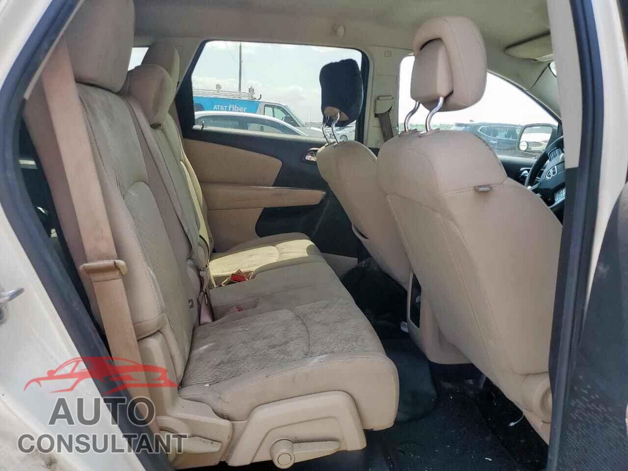 DODGE JOURNEY 2012 - 3C4PDCBG9CT213423