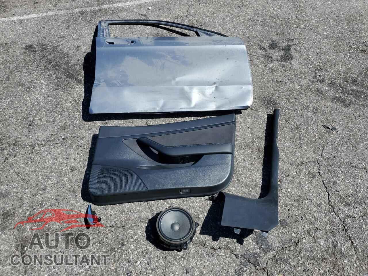 TESLA MODEL 3 2020 - 5YJ3E1EA9LF799126