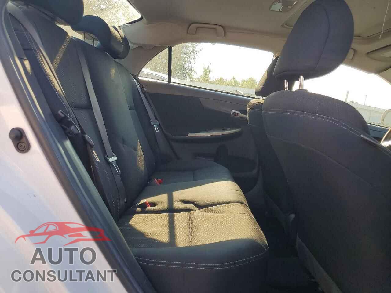 TOYOTA COROLLA 2013 - 2T1BU4EEXDC034368