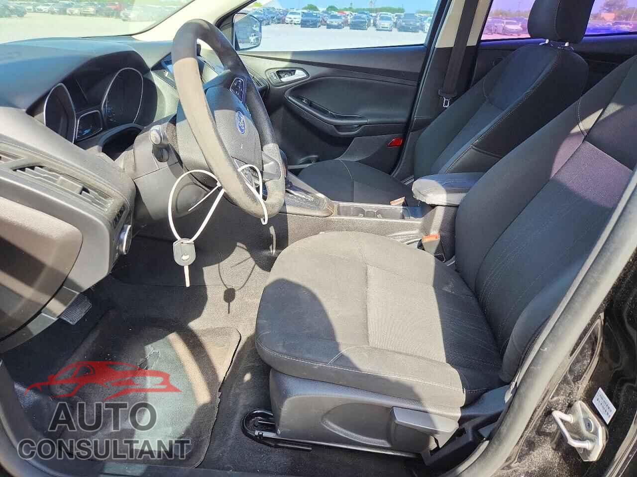 FORD FOCUS 2017 - 1FADP3H25HL222974