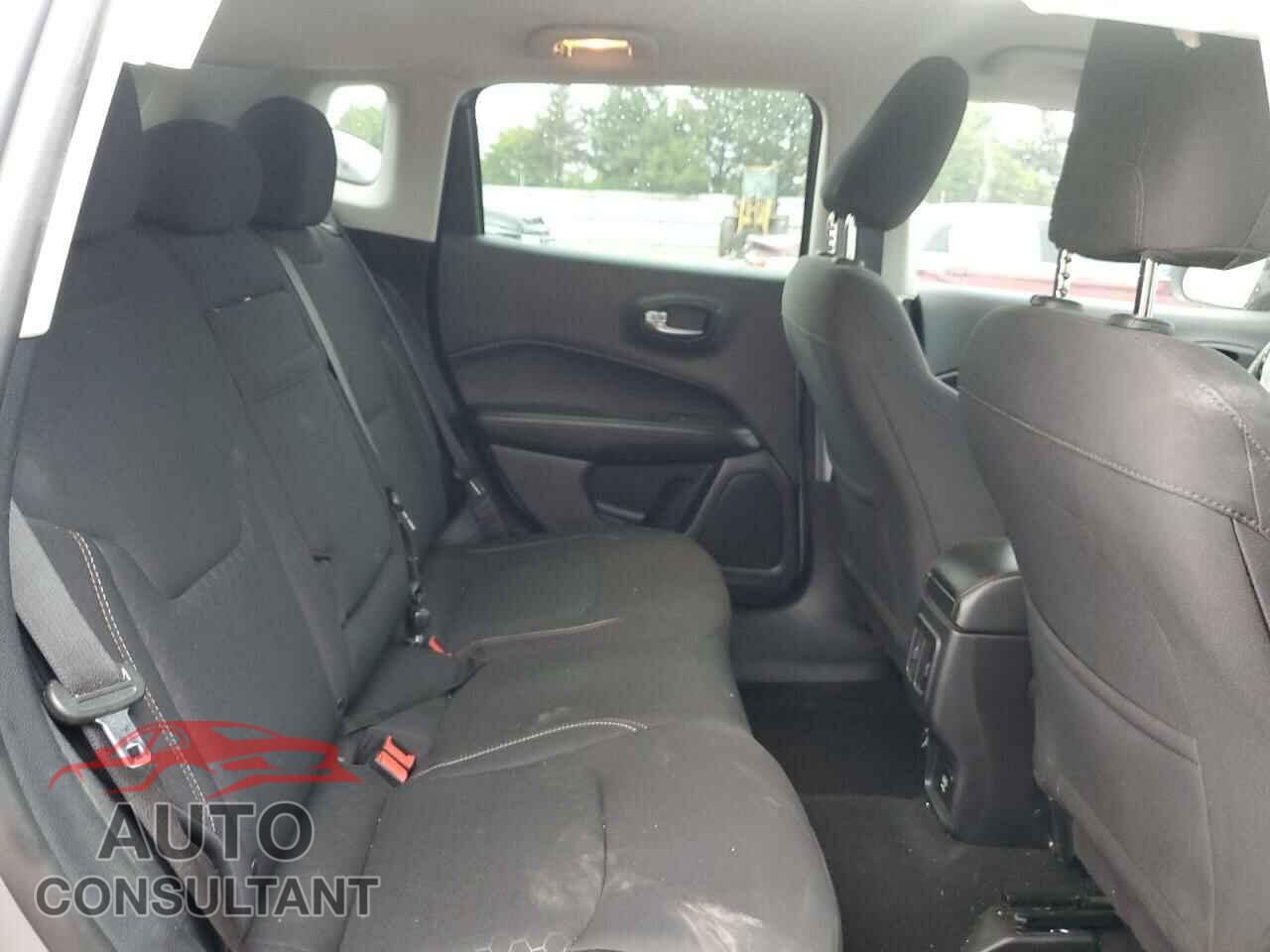 JEEP COMPASS 2018 - 3C4NJDAB5JT484889