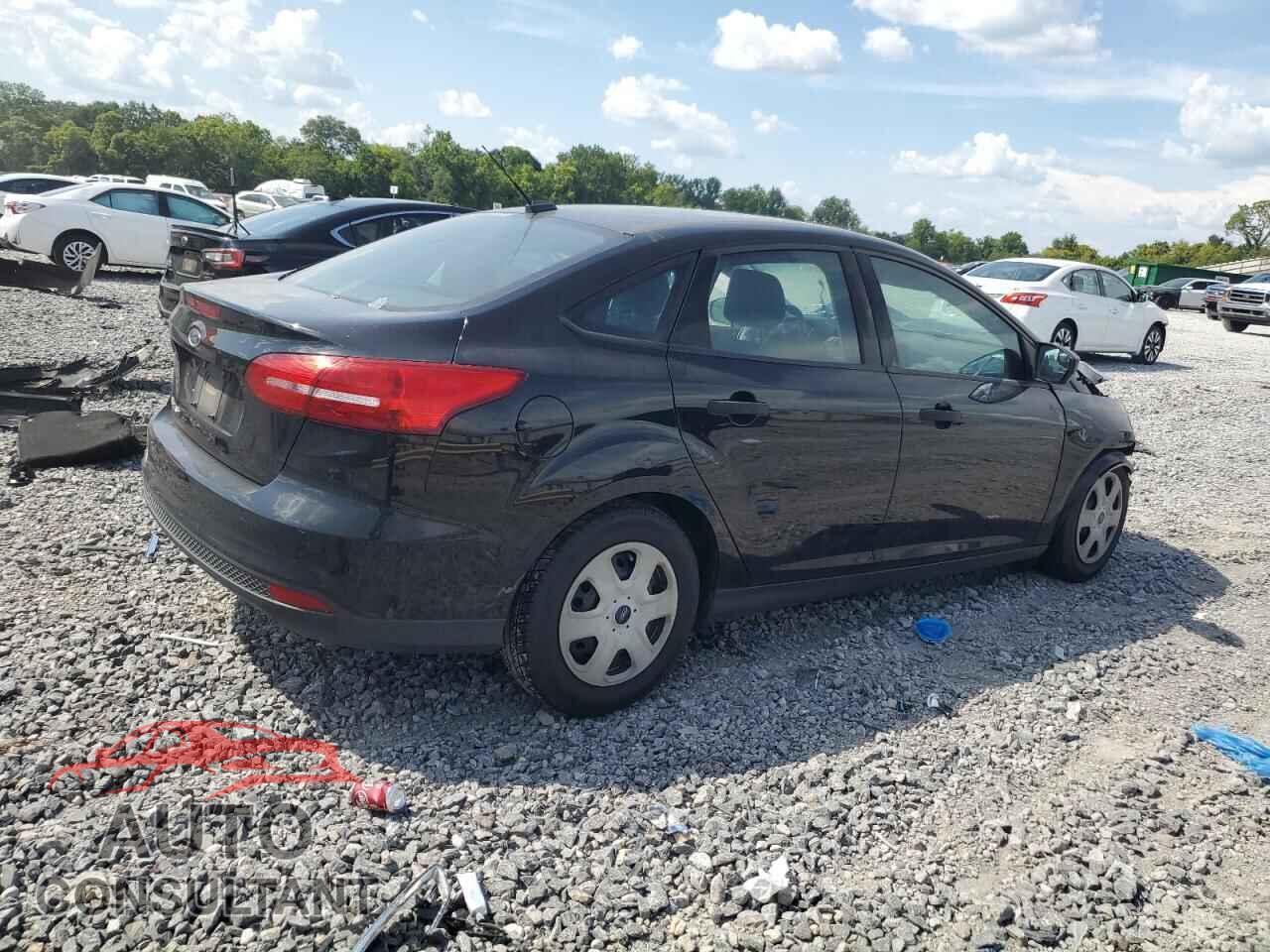 FORD FOCUS 2018 - 1FADP3E23JL310660