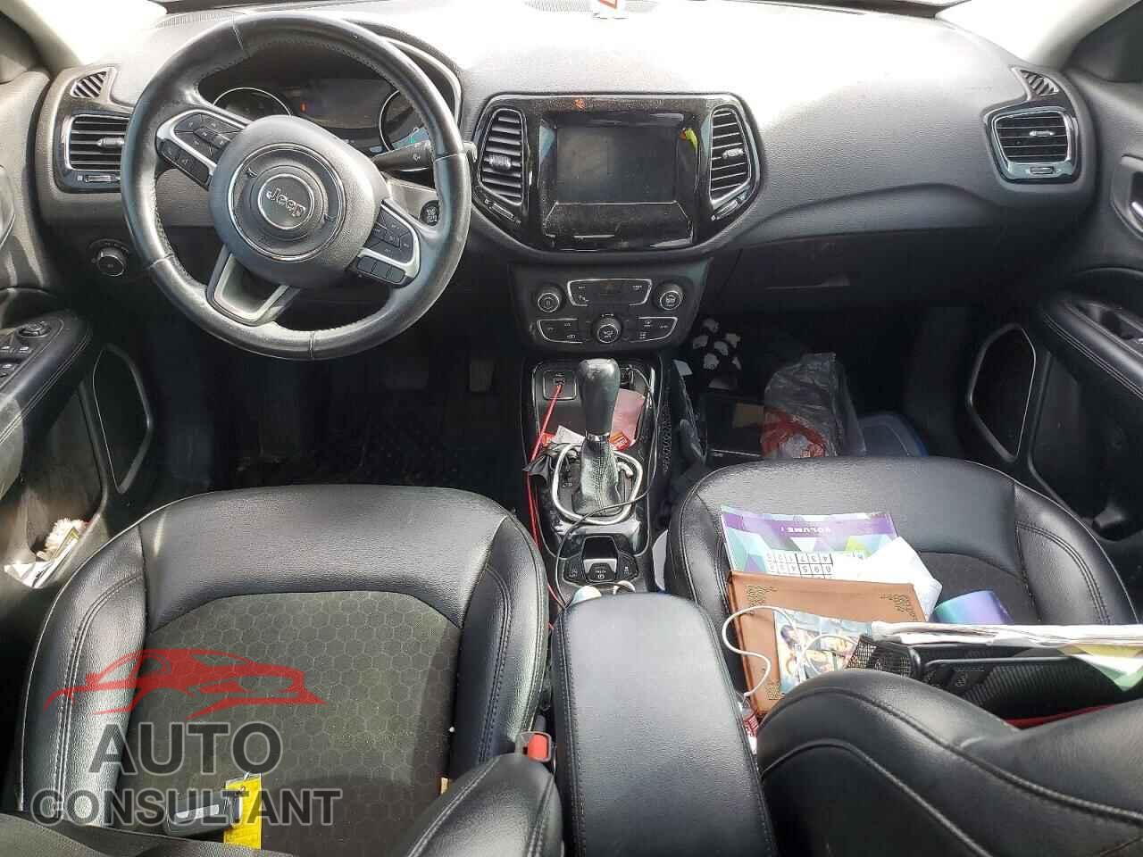 JEEP COMPASS 2018 - 3C4NJCBB0JT318322