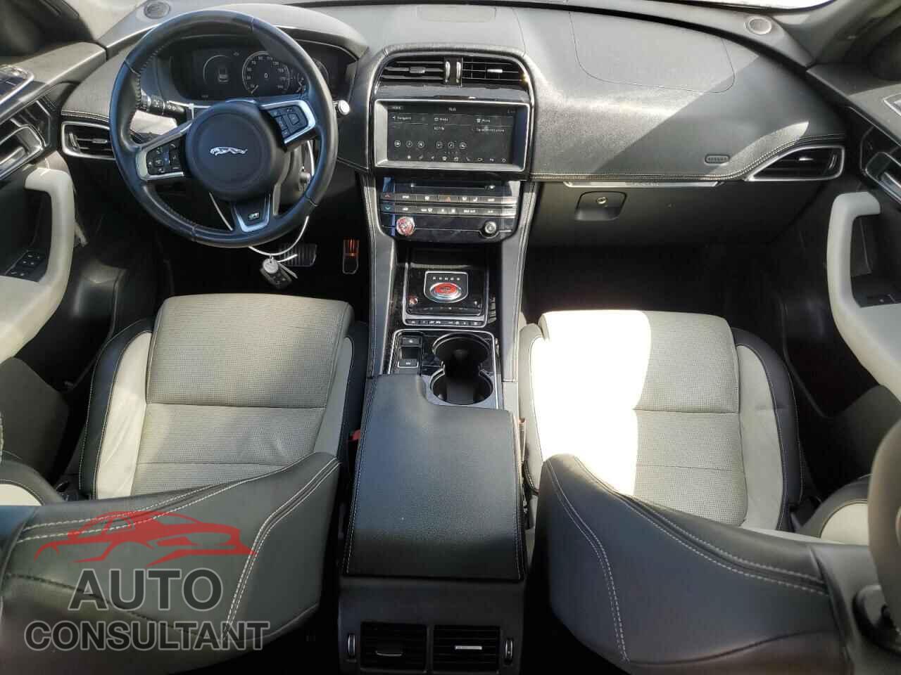 JAGUAR F-PACE 2017 - SADCL2BN2HA099679