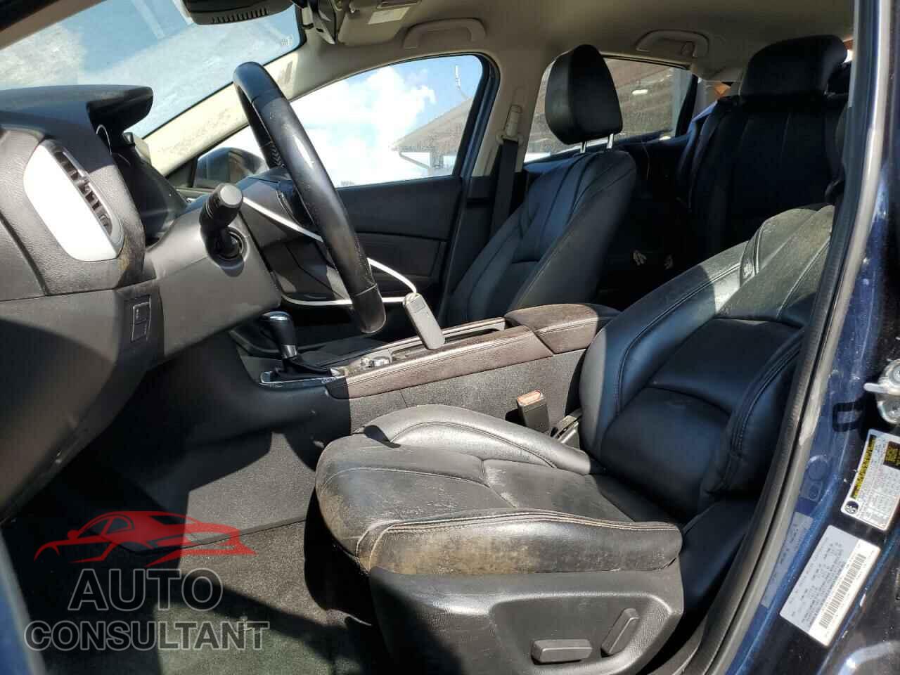 MAZDA 3 2017 - JM1BN1V77H1106084