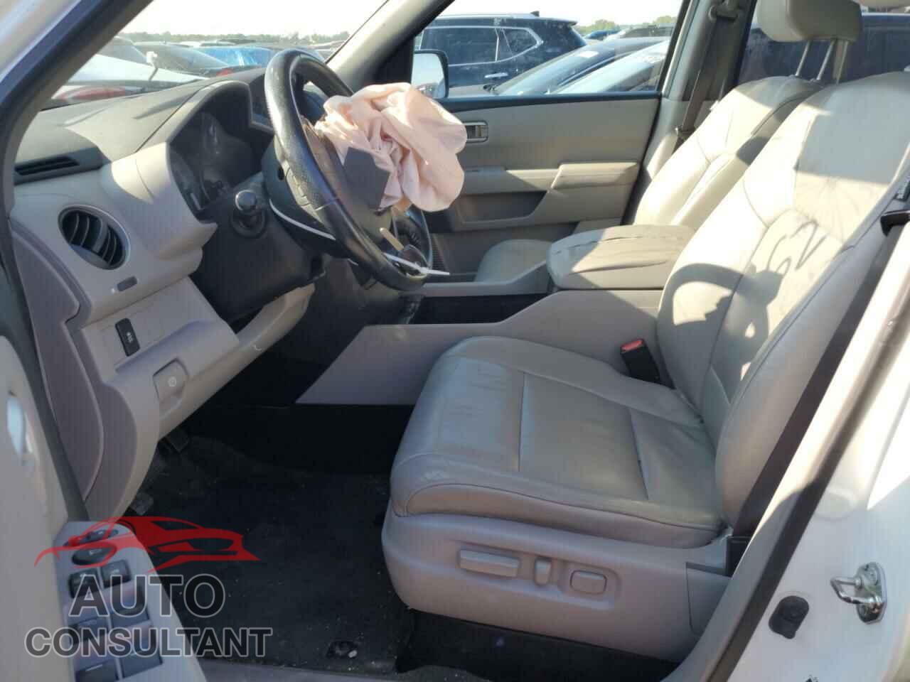HONDA PILOT 2015 - 5FNYF3H62FB033362