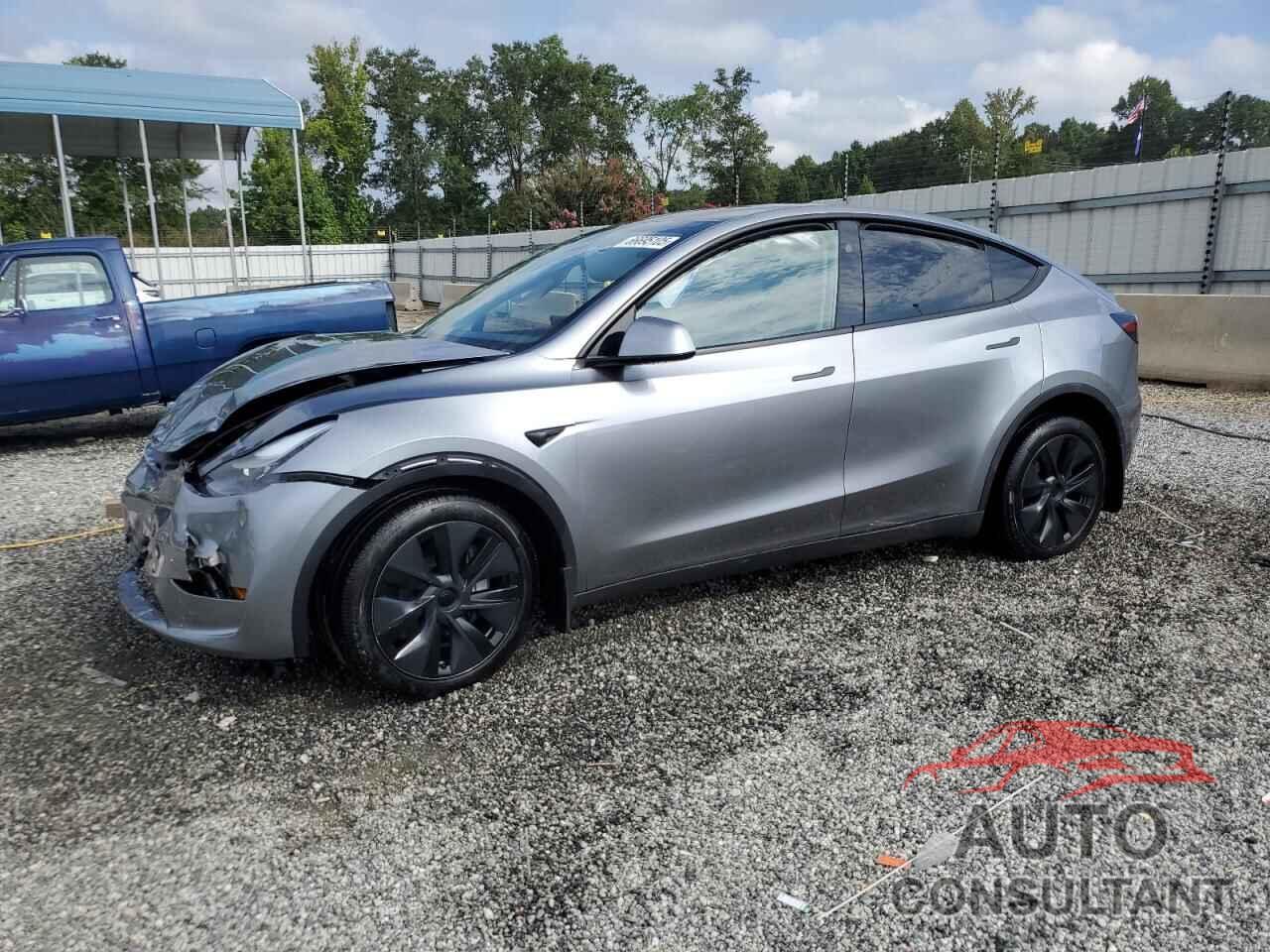 TESLA MODEL Y 2025 - 7SAYGDEE9SA347826