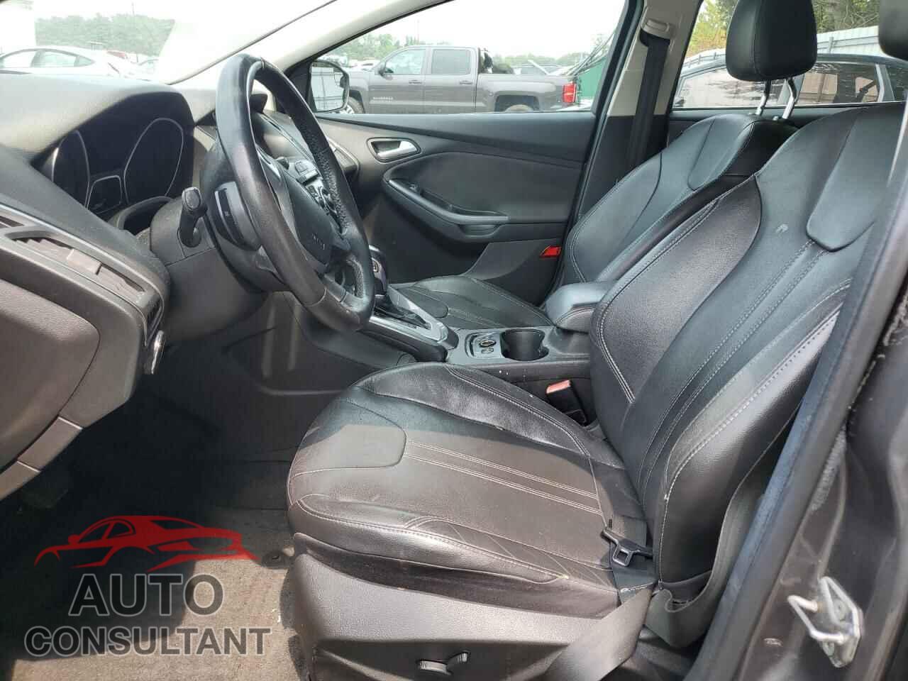FORD FOCUS 2012 - 1FAHP3N22CL269958