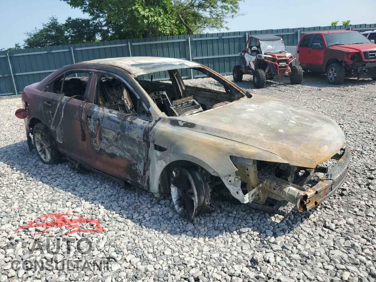 FORD TAURUS 2015 - 1FAHP2E82FG145748