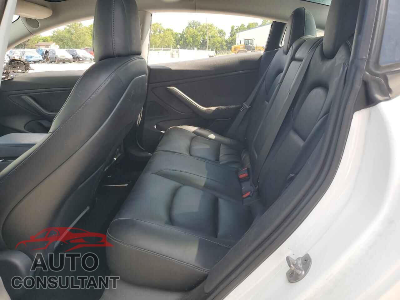 TESLA MODEL 3 2018 - 5YJ3E1EB9JF145586