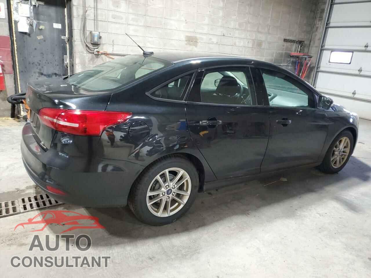 FORD FOCUS 2015 - 1FADP3F26FL205455