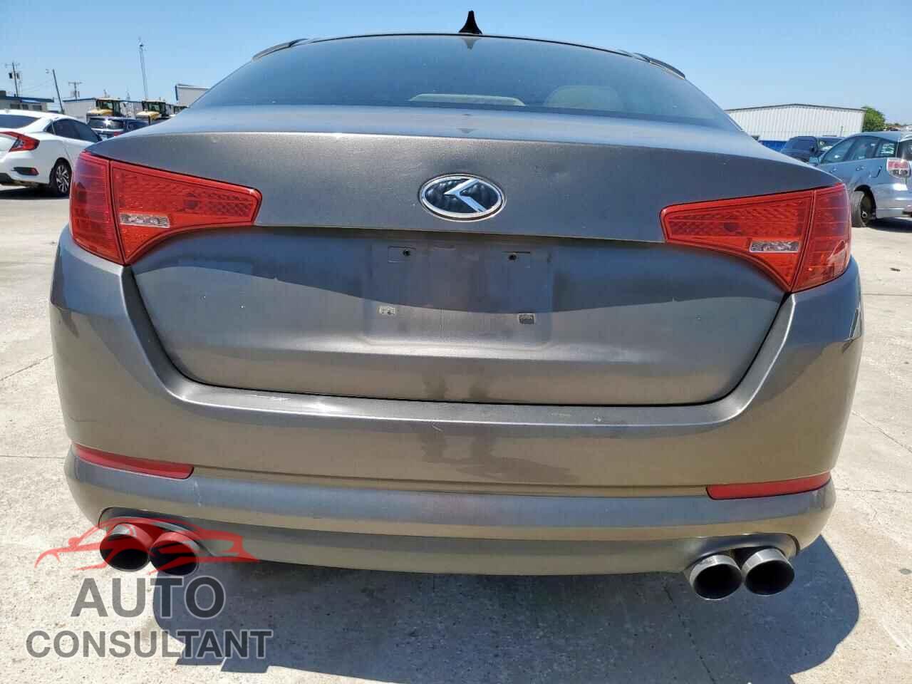 KIA OPTIMA 2011 - KNAGN4A71B5083010