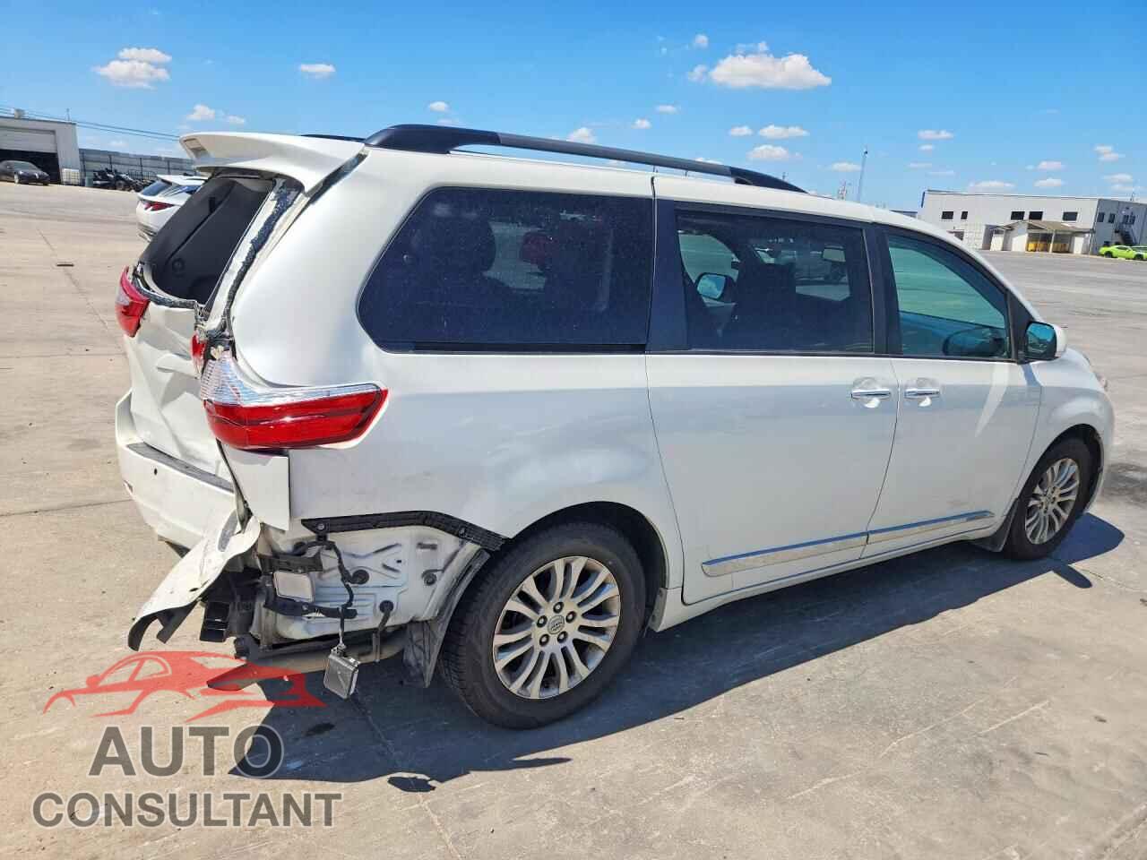 TOYOTA SIENNA 2017 - 5TDYZ3DC0HS882021