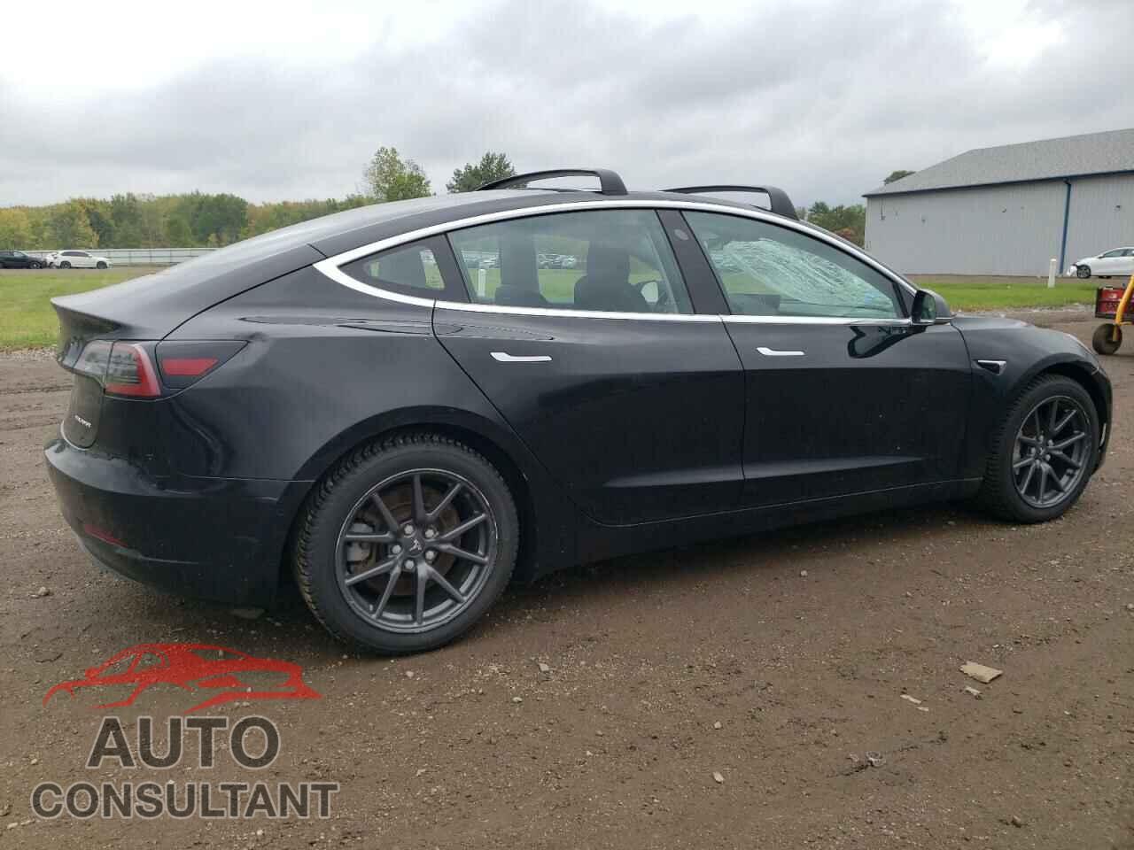 TESLA MODEL 3 2018 - 5YJ3E1EB9JF068511