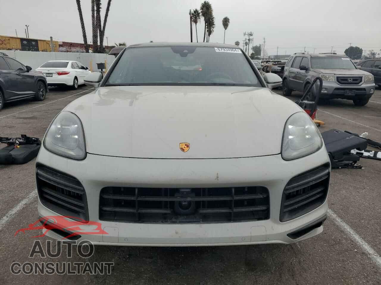 PORSCHE CAYENNE 2020 - WP1BF2AY6LDA65521
