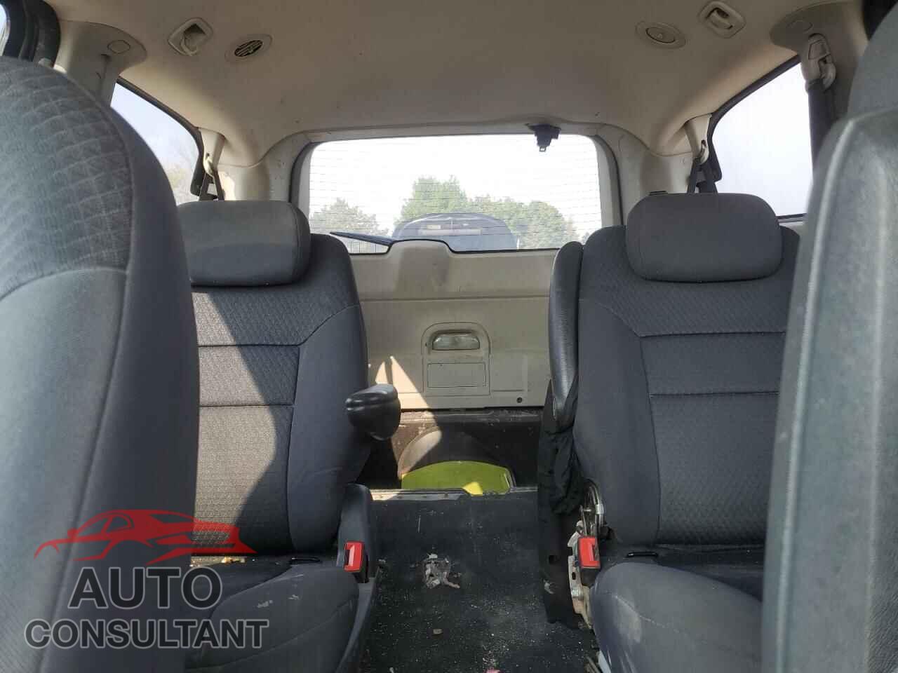 DODGE CARAVAN 2010 - 2D4RN4DE3AR425535