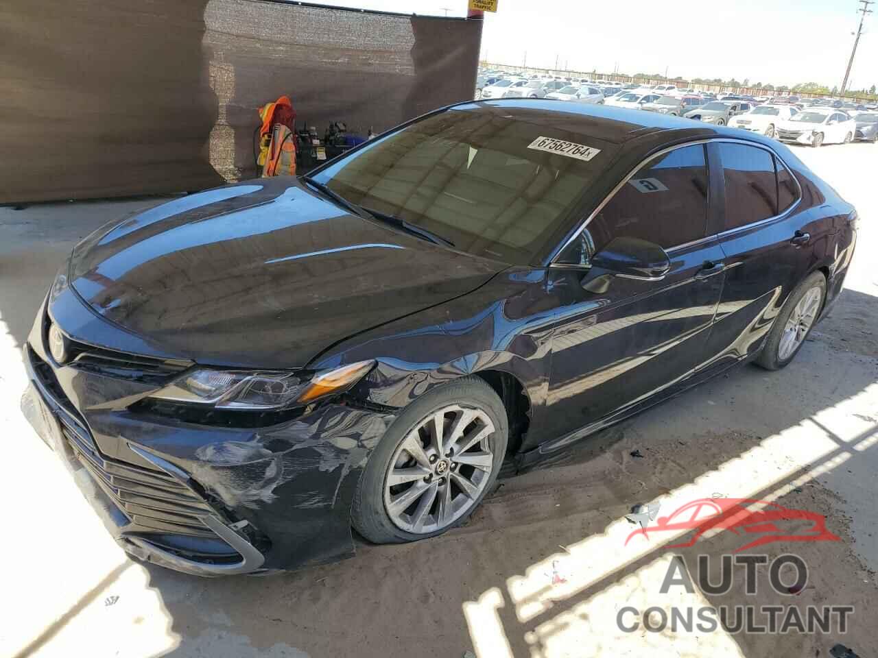 TOYOTA CAMRY 2021 - 4T1R11AK4MU489460