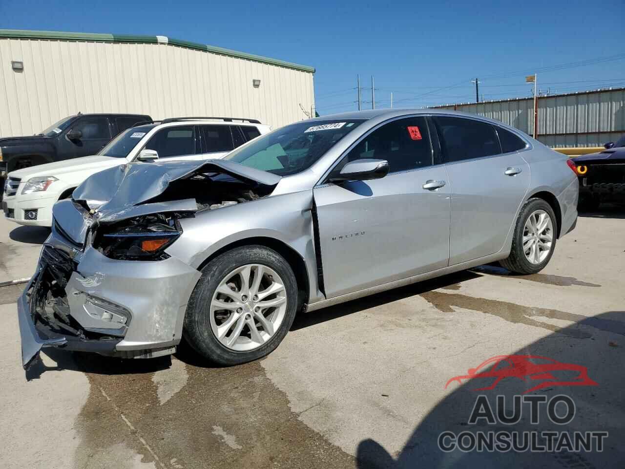 CHEVROLET MALIBU 2018 - 1G1ZD5ST1JF200232