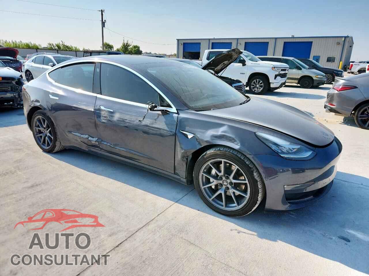TESLA MODEL 3 2019 - 5YJ3E1EB4KF209907