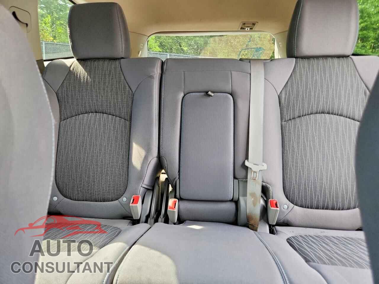 CHEVROLET TRAVERSE 2014 - 1GNKRFKD2EJ274357