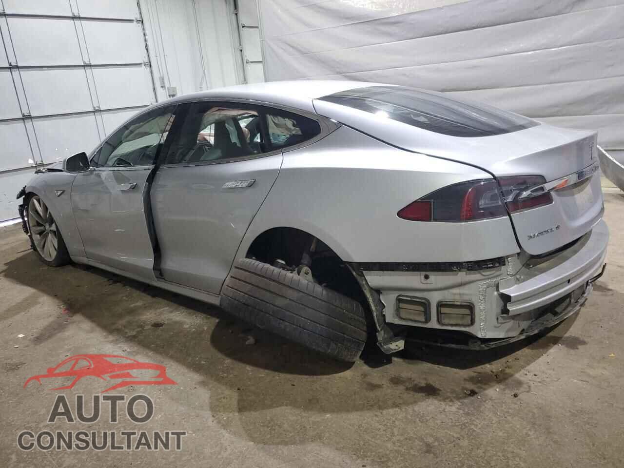 TESLA MODEL S 2016 - 5YJSA1E27GF143156
