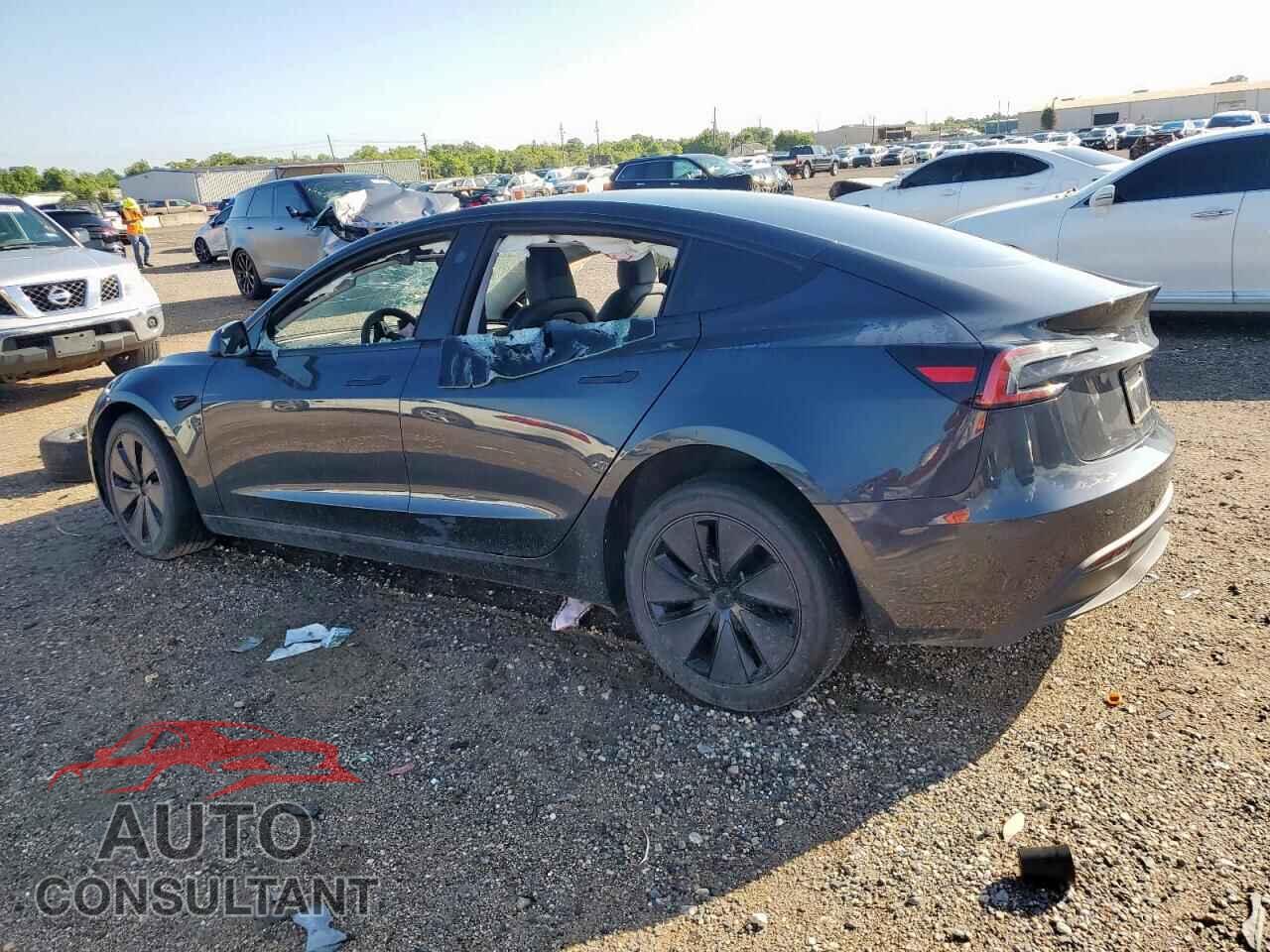 TESLA MODEL 3 2024 - 5YJ3E1EA4RF725802