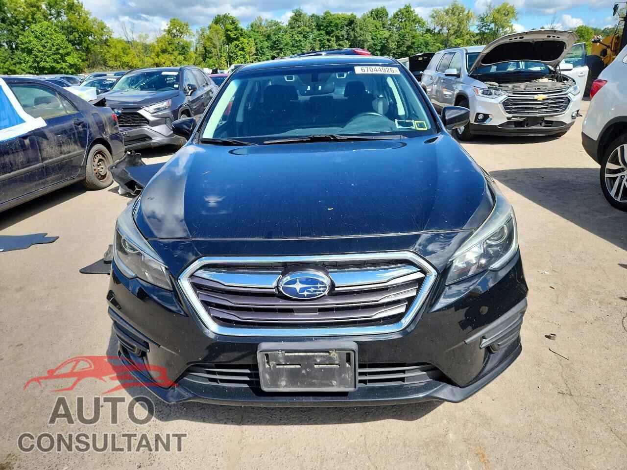 SUBARU LEGACY 2019 - 4S3BNAF69K3008126