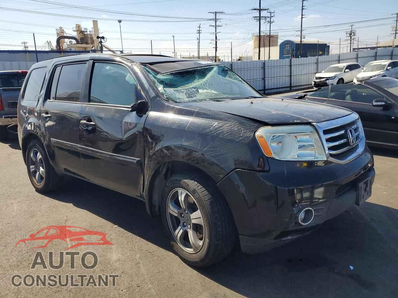 HONDA PILOT 2015 - 5FNYF3H32FB034484