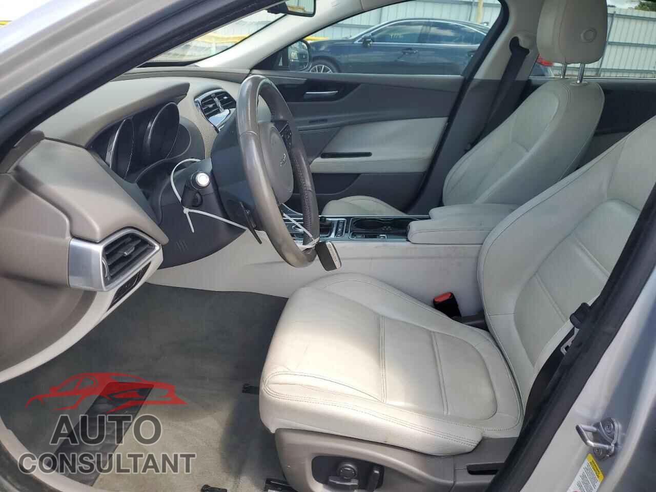 JAGUAR XE 2017 - SAJAE4BV4HA973301