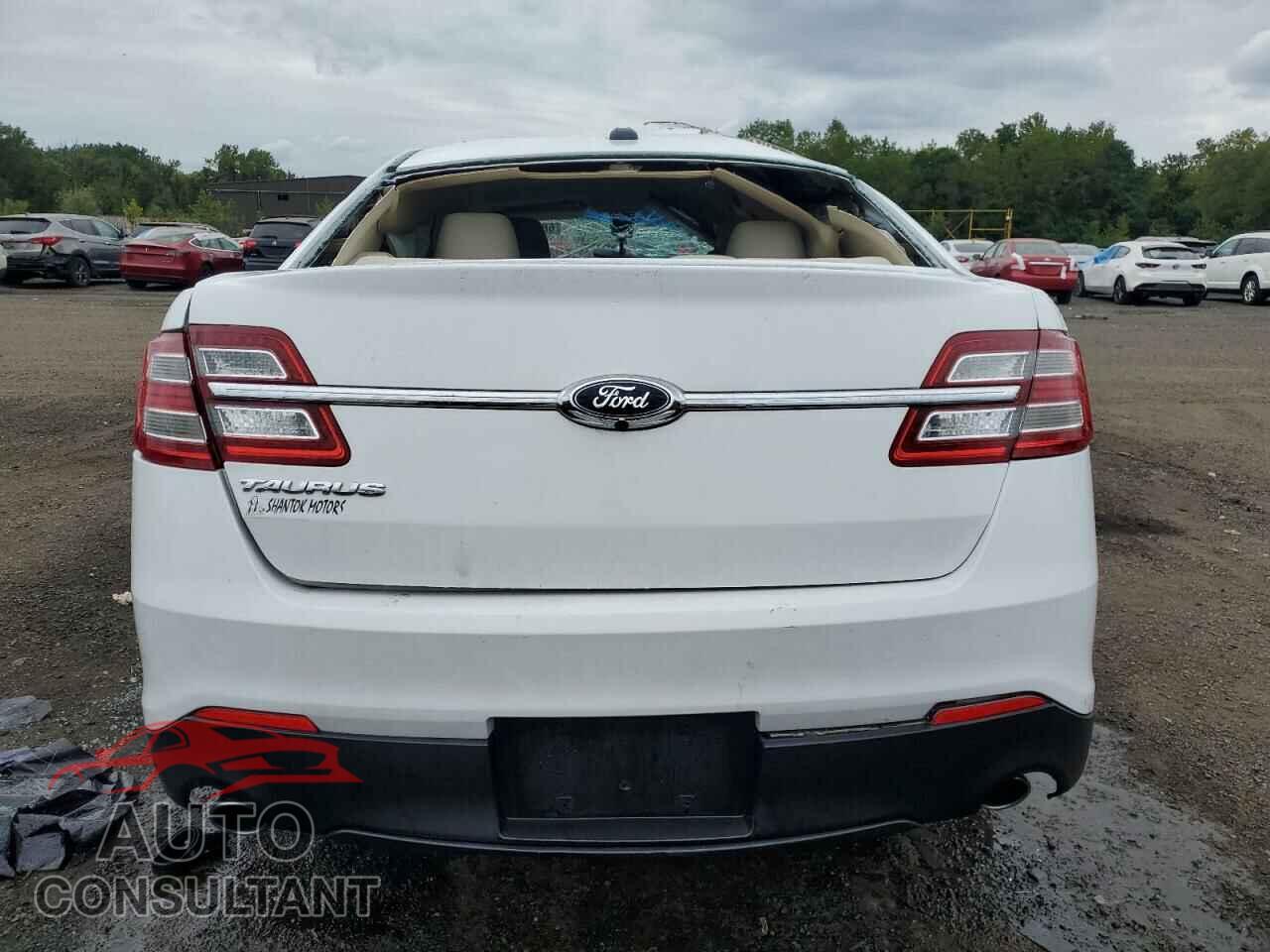 FORD TAURUS 2016 - 1FAHP2D80GG109446