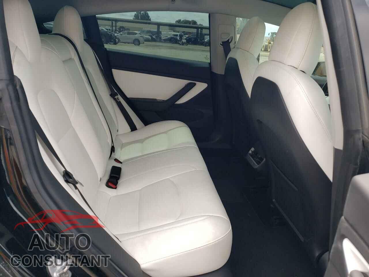TESLA MODEL 3 2019 - 5YJ3E1EA4KF327141