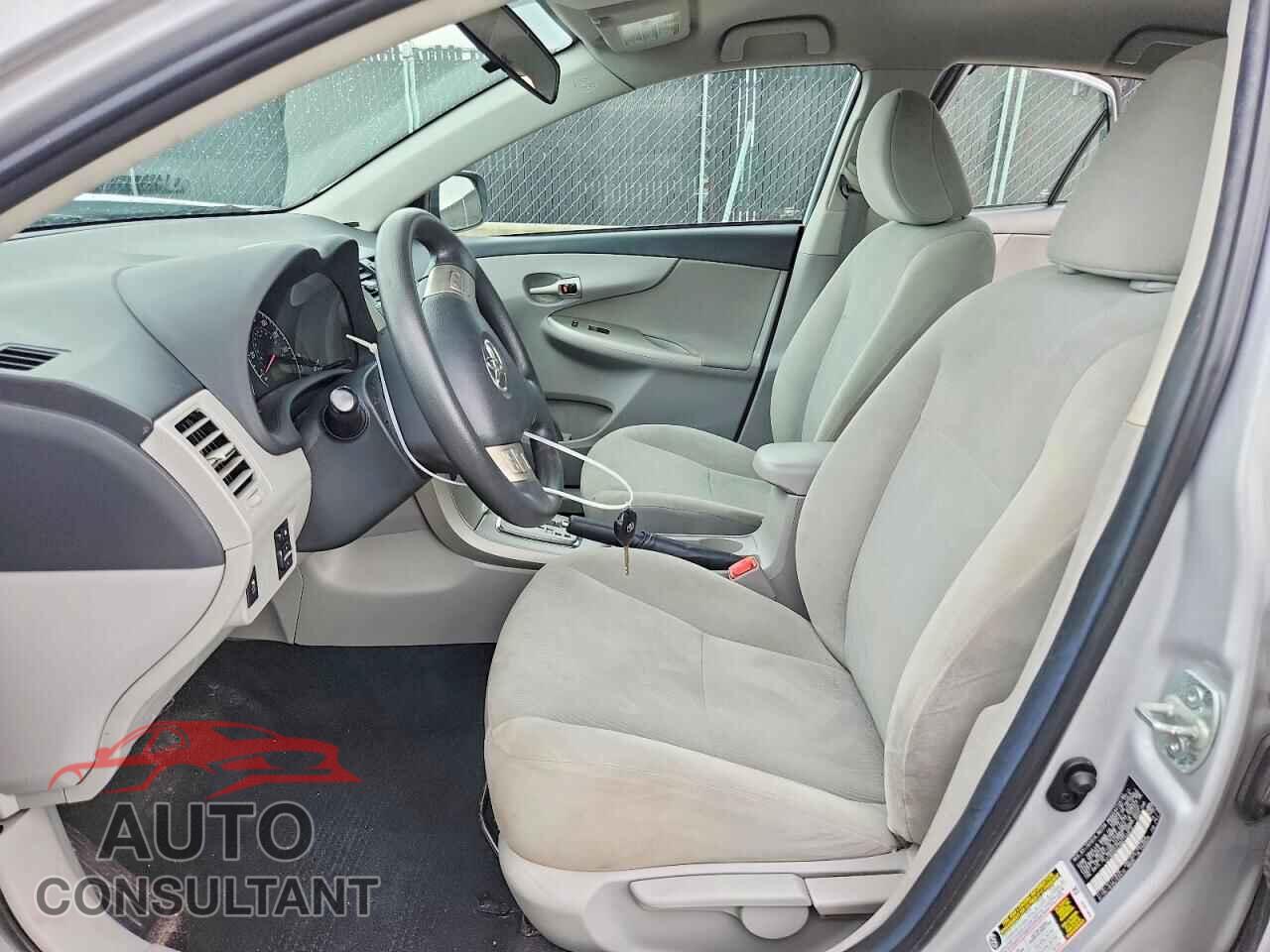 TOYOTA COROLLA 2011 - 2T1BU4EEXBC745873