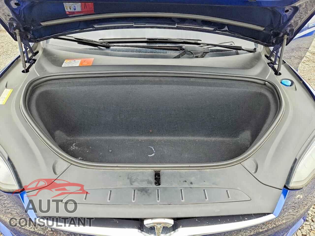 TESLA MODEL X 2017 - 5YJXCAE26HF047682