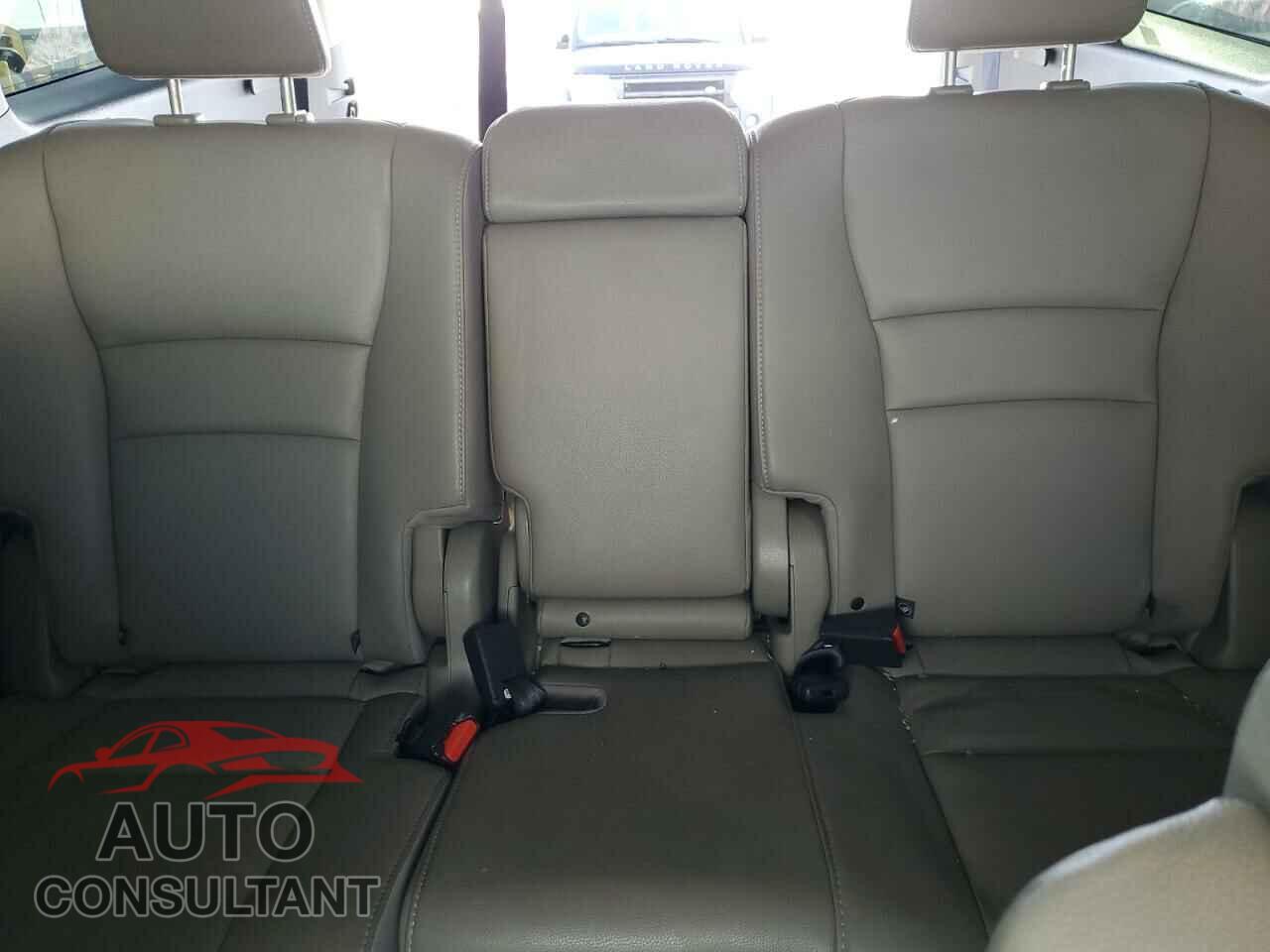 HONDA PILOT 2016 - 5FNYF6H64GB126533