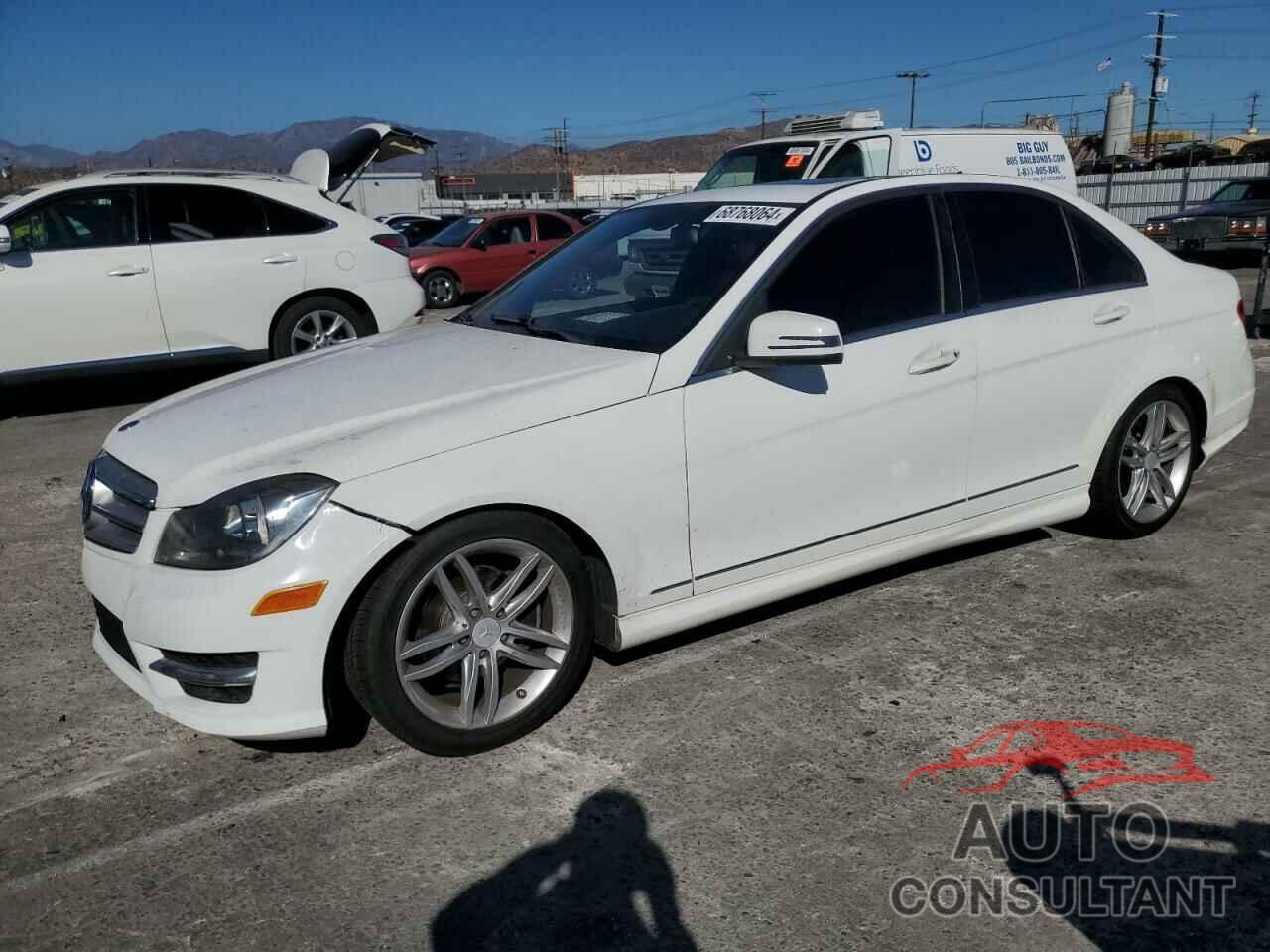 MERCEDES-BENZ C-CLASS 2013 - WDDGF4HB4DA765101