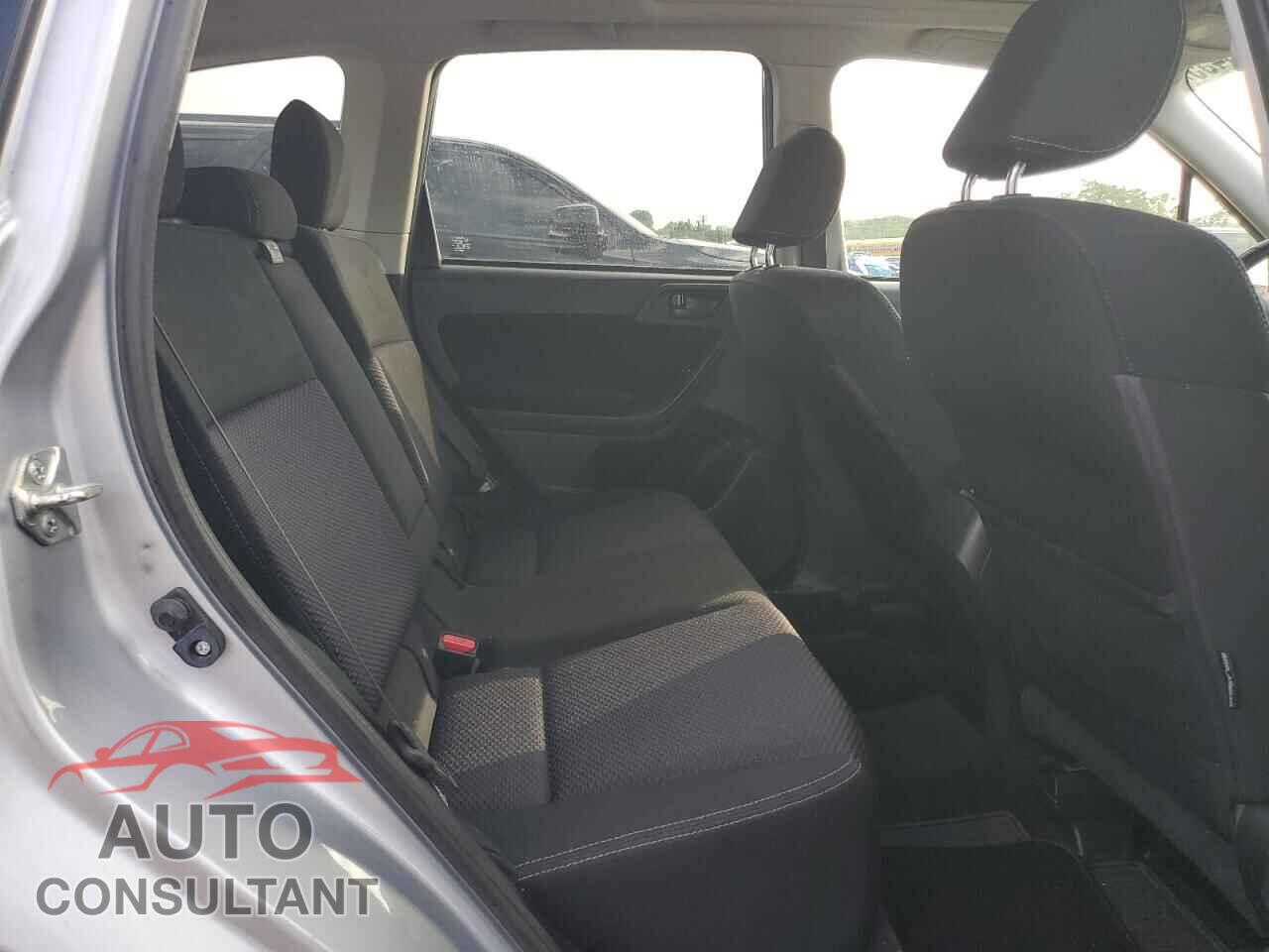 SUBARU FORESTER 2015 - JF2SJADC2FG458303