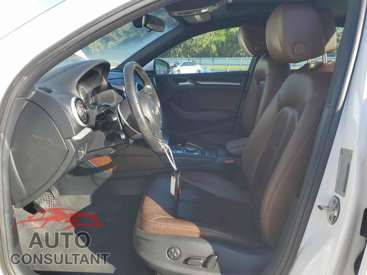 AUDI A3 2016 - WAUA7GFF5G1032965