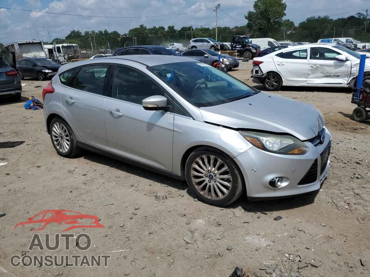 FORD FOCUS 2012 - 1FAHP3N20CL335861