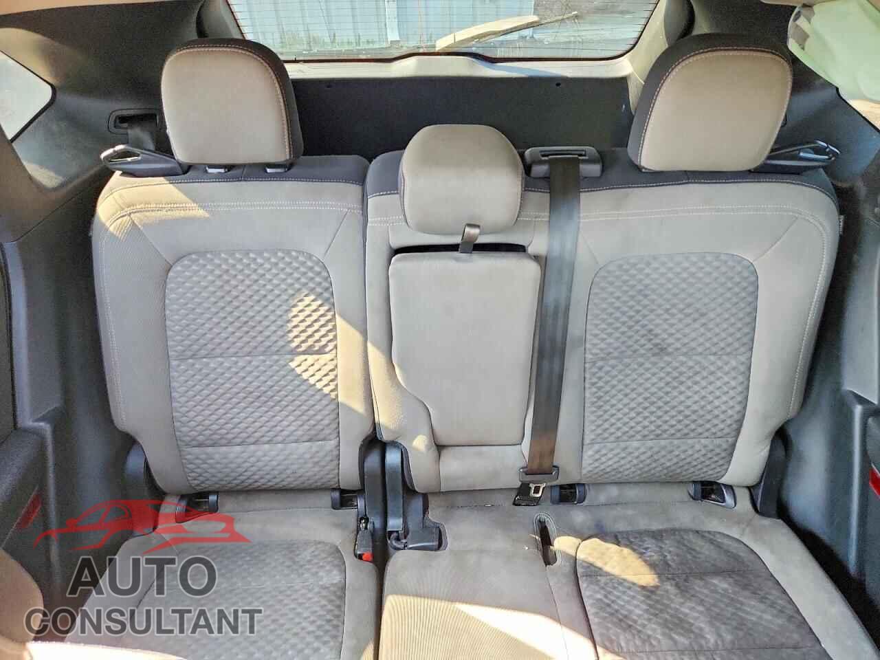 FORD ESCAPE 2020 - 1FMCU0G60LUA59392