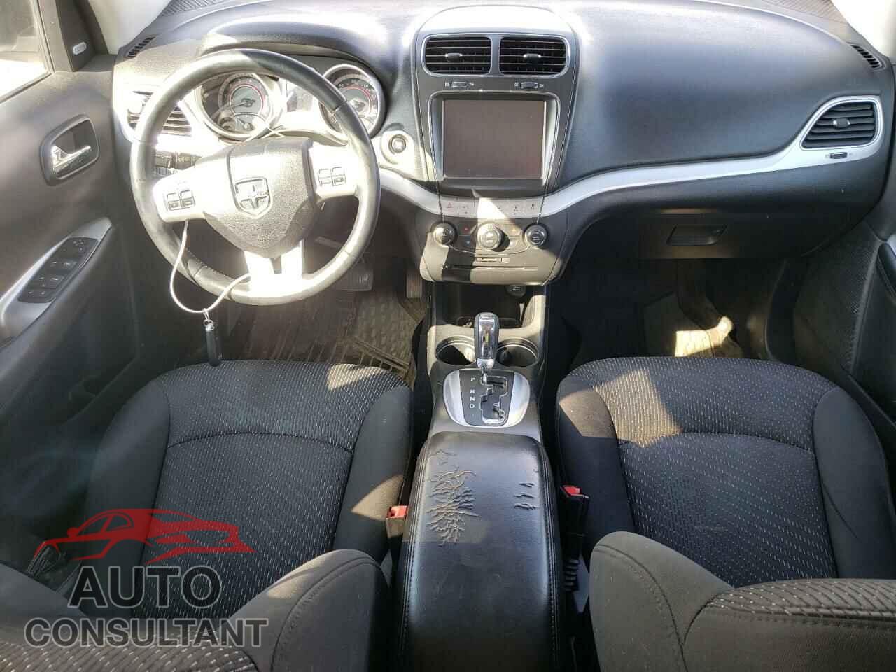 DODGE JOURNEY 2015 - 3C4PDDBG3FT748743