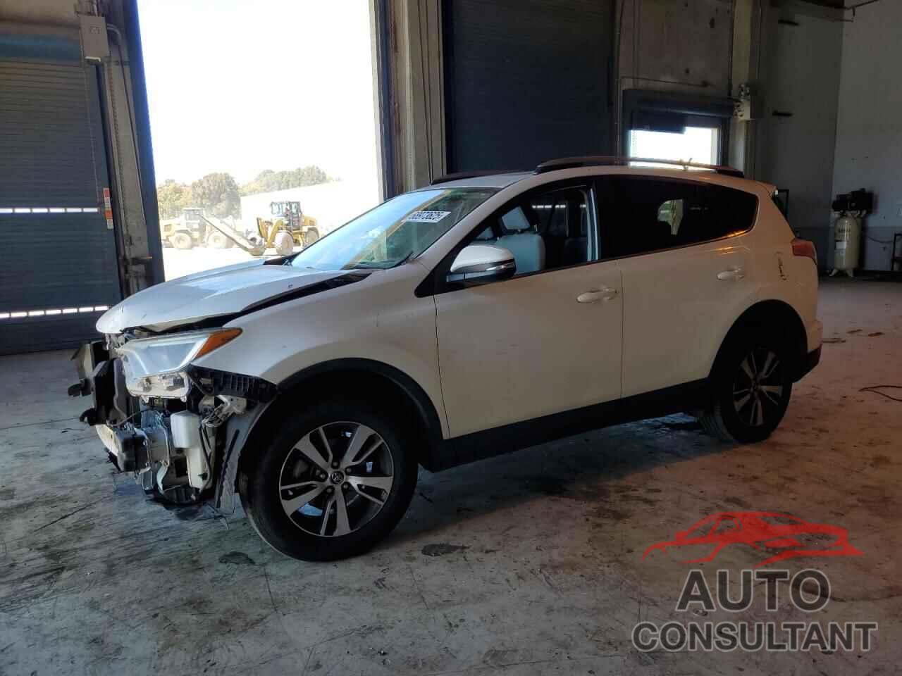 TOYOTA RAV4 2017 - JTMWFREV3HJ123864