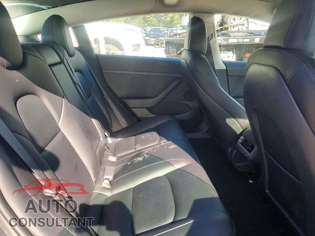 TESLA MODEL 3 2022 - 5YJ3E1EC1NF265302