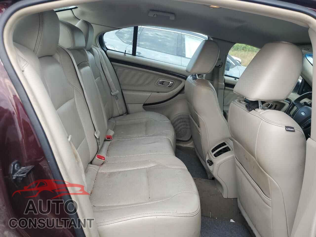 FORD TAURUS 2011 - 1FAHP2FW4BG106005
