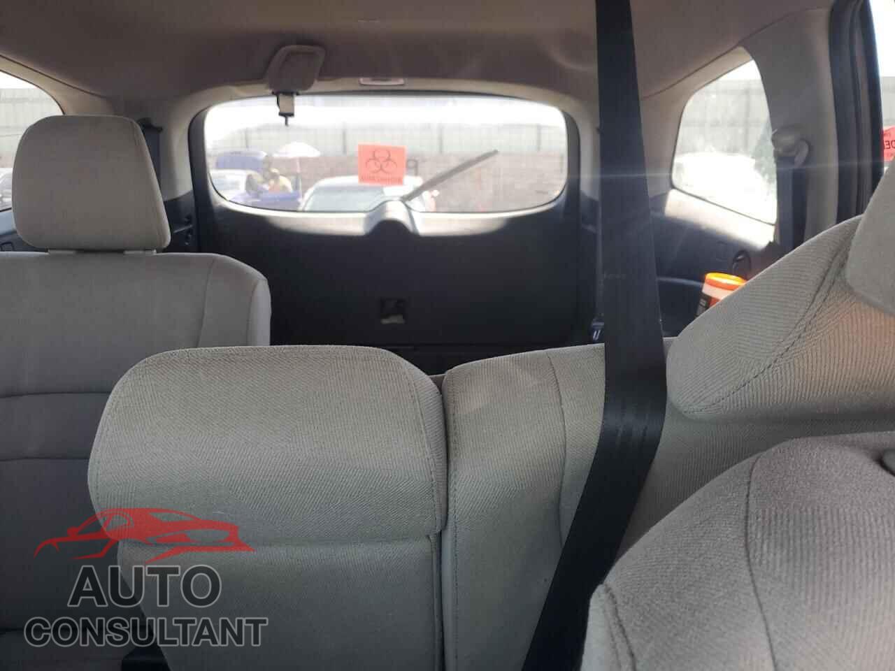 HONDA PILOT 2018 - 5FNYF6H14JB031076