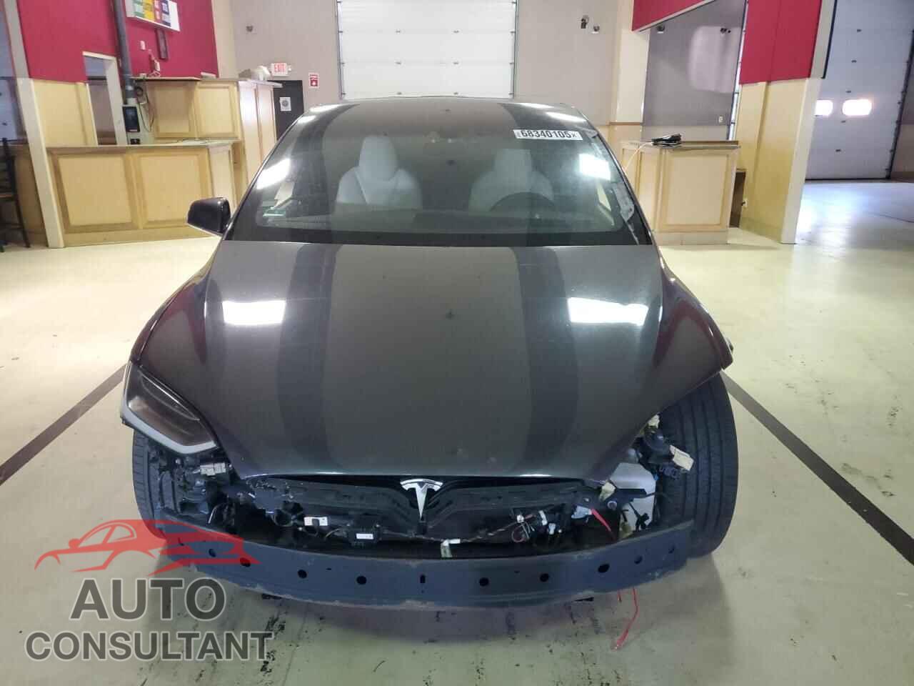TESLA MODEL X 2016 - 5YJXCBE4XGFS00540