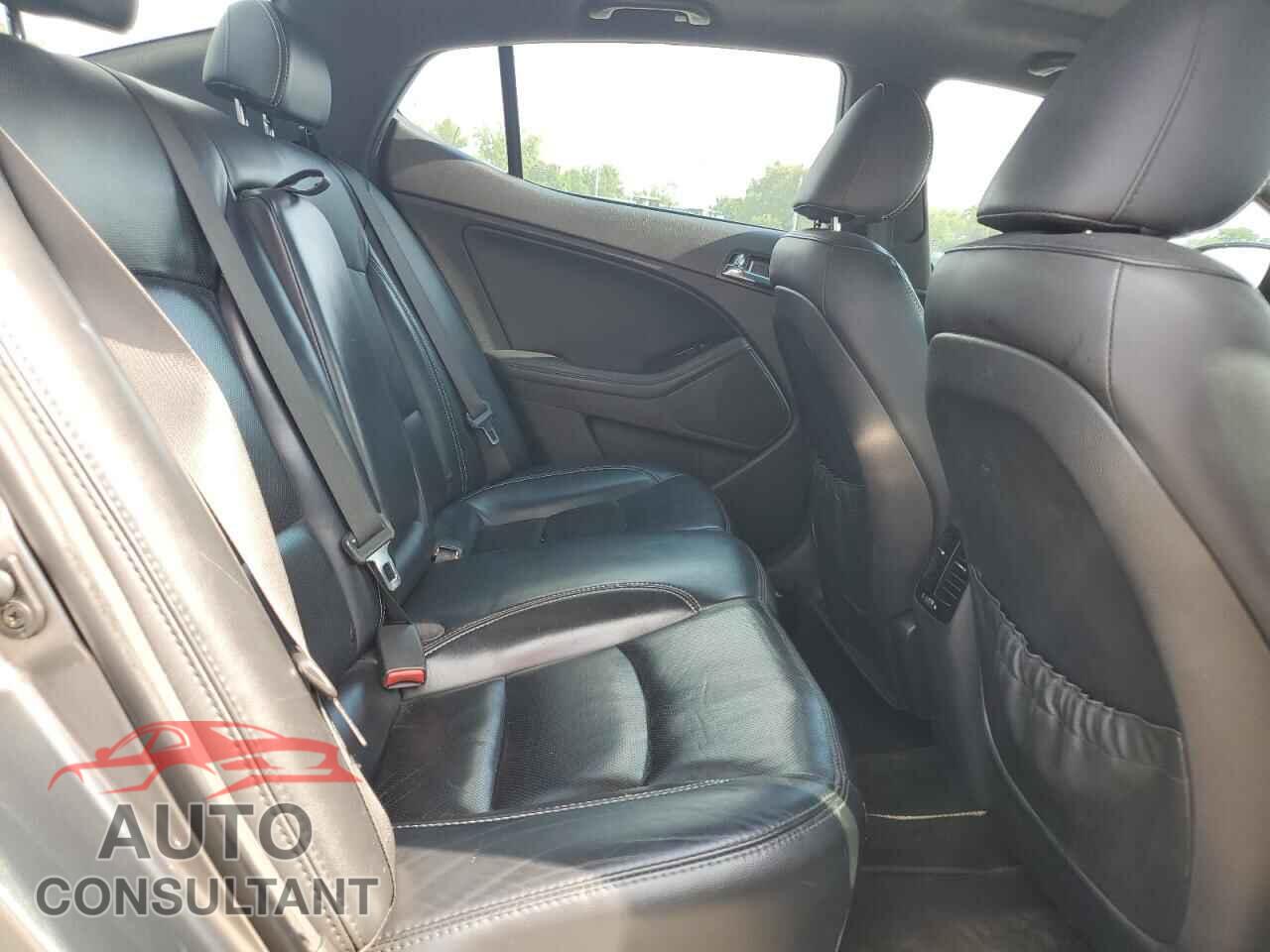 KIA OPTIMA 2013 - 5XXGR4A68DG173512