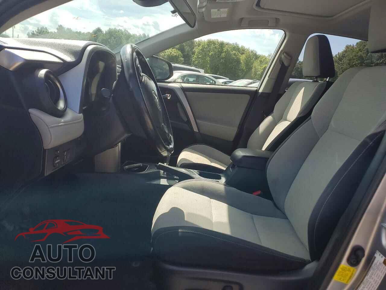 TOYOTA RAV4 2018 - JTMRFREV9JJ201342