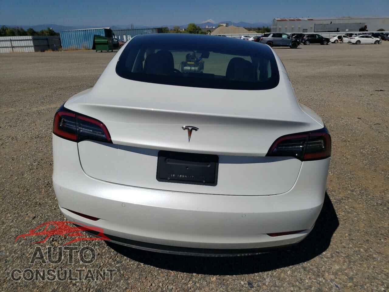 TESLA MODEL 3 2021 - 5YJ3E1EA8MF061397